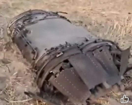 Partes do que seriam os dois motores Snecma M88 usados pelo Rafale (reprodução)