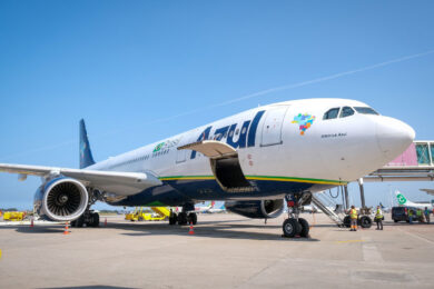 O A330-200 da Azul em Porto na segunda-feira, 2