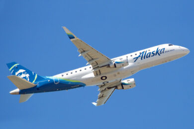 Jato Embraer E175 da Horizon Air, operado para a Alaska