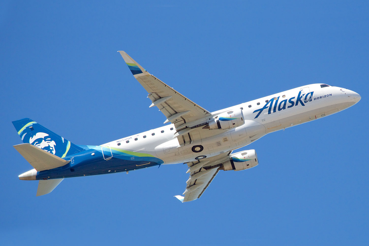 Jato Embraer E175 da Horizon Air, operado para a Alaska