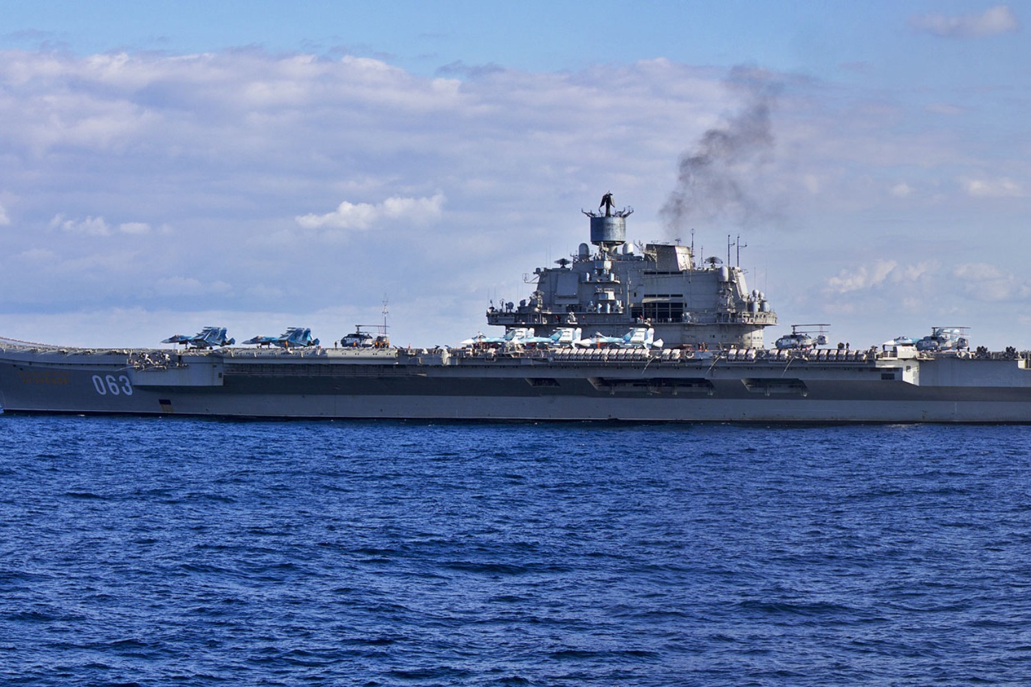 O porta-aviões Kuznetsov quando estava na ativa