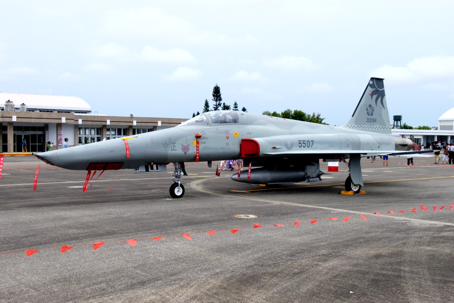 Versão de reconhecimento RF-5E