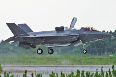 Um dos primeiros F-35B do Japão