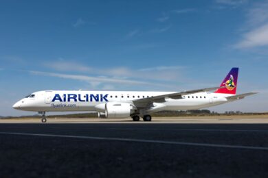 Os E2 da Airlink são configurados com 136 assentos
