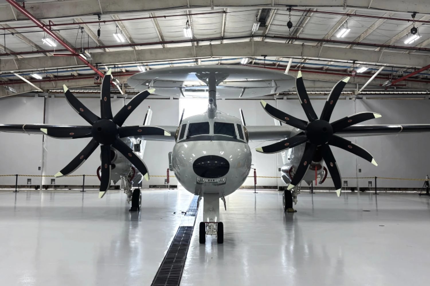 Northrop Grumman entrega o 70º E-2D Hawkeye para a Marinha dos EUA